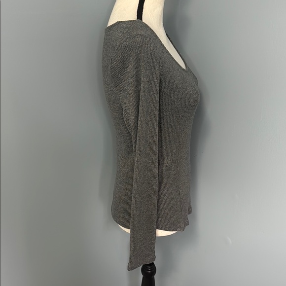 NWT Maurices Women’s Gray Ribbed Knit Sweater Sz M - Picture 3 of 6